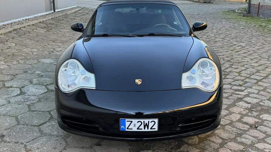 PORSCHE 911 -