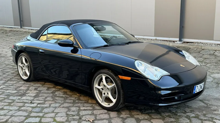 PORSCHE 911 -