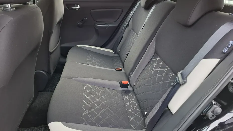 NISSAN Micra -