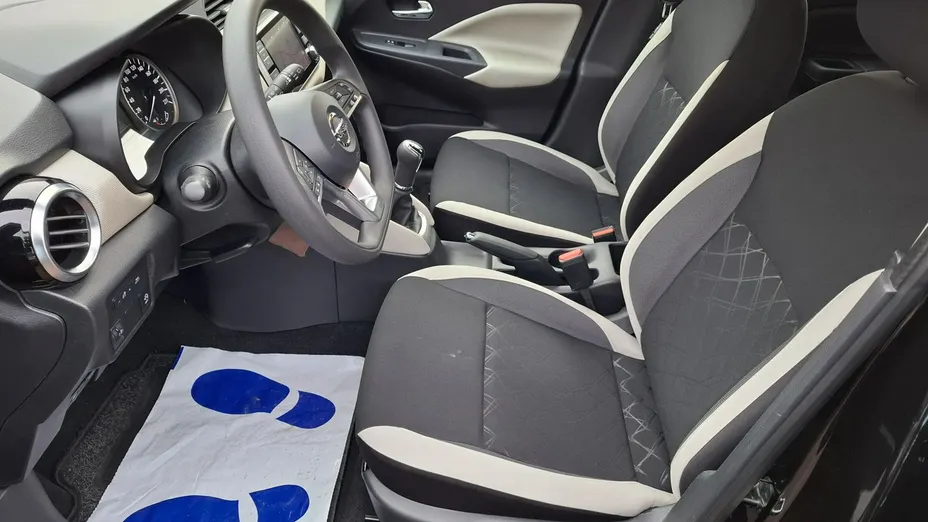 NISSAN Micra -