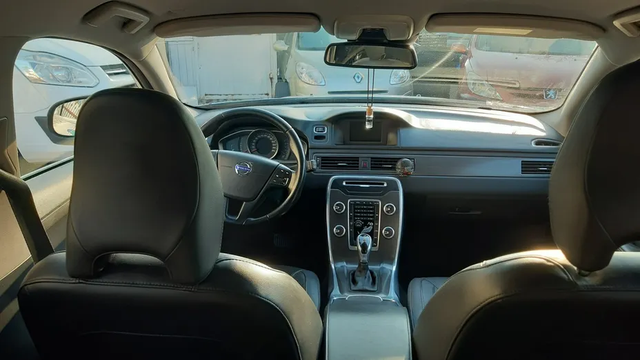 VOLVO V70 -
