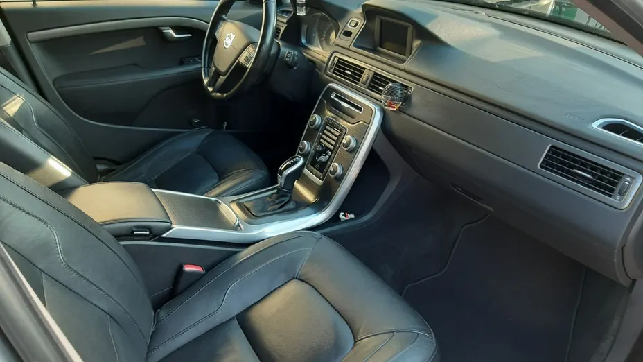 VOLVO V70 -