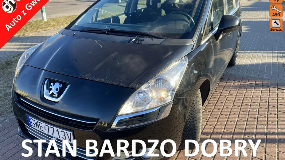 PEUGEOT 5008 -