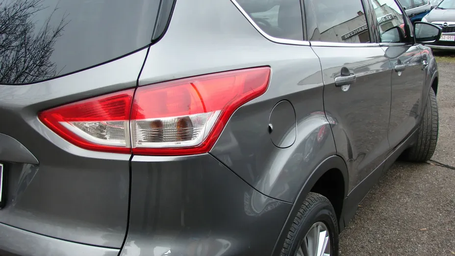 FORD Kuga -