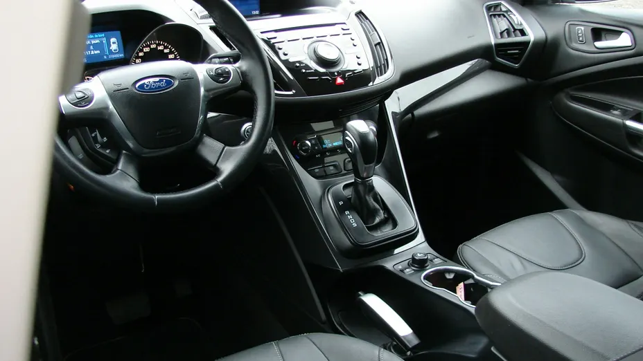 FORD Kuga -
