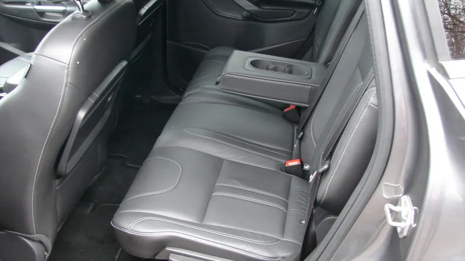 FORD Kuga -