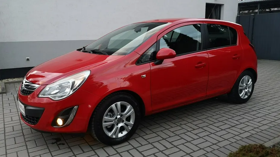 OPEL Corsa -