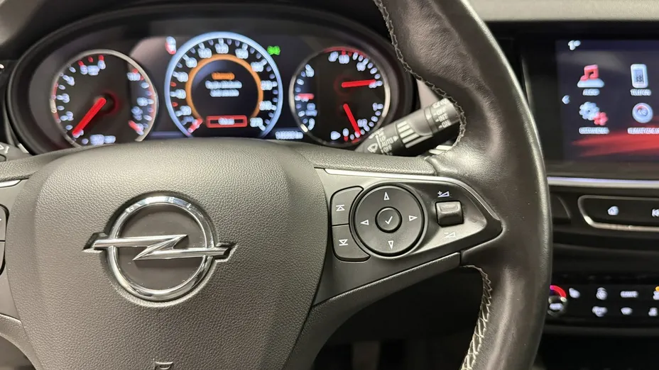 OPEL Insignia -