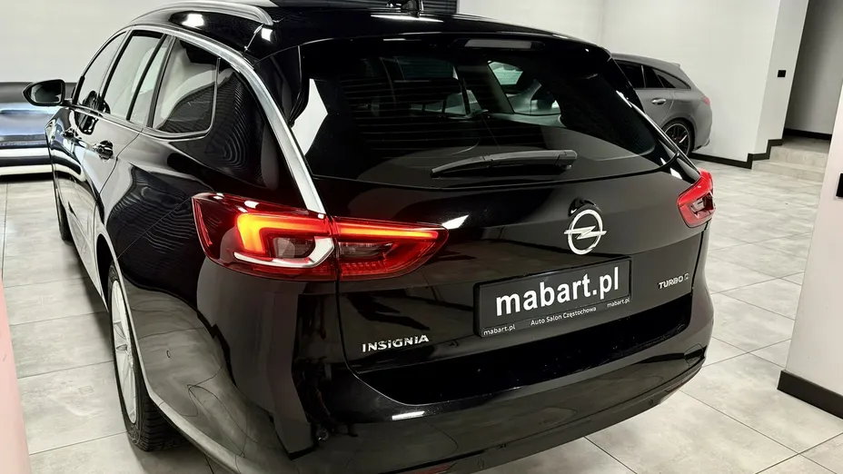 OPEL Insignia -