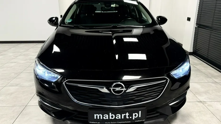 OPEL Insignia -