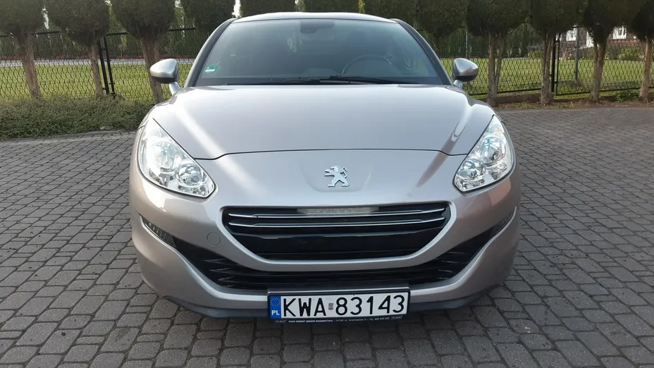PEUGEOT RCZ -
