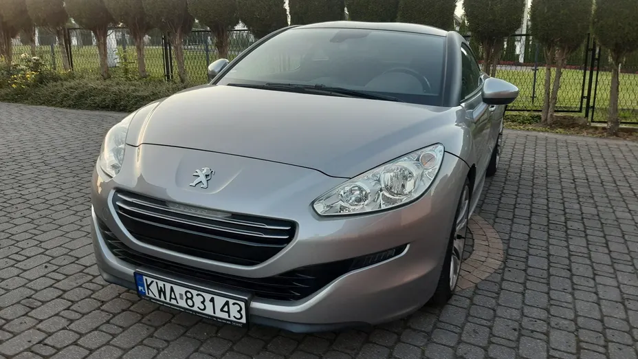 PEUGEOT RCZ -