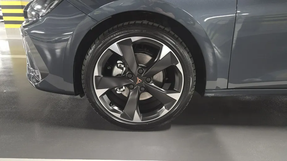 CUPRA Leon -