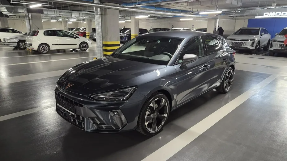 CUPRA Leon -