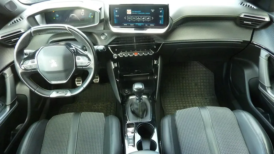 PEUGEOT 2008 -