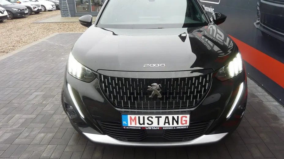 PEUGEOT 2008 -