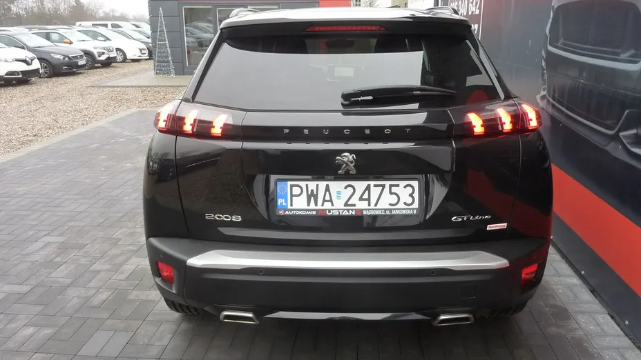 PEUGEOT 2008 -