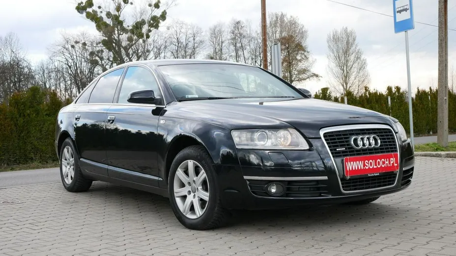 AUDI A6 -