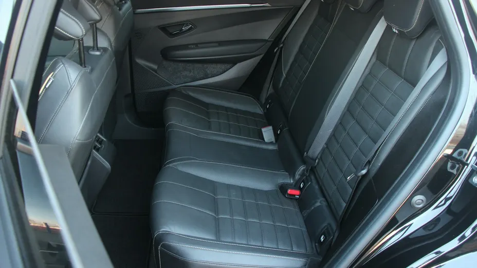 RENAULT Megane -