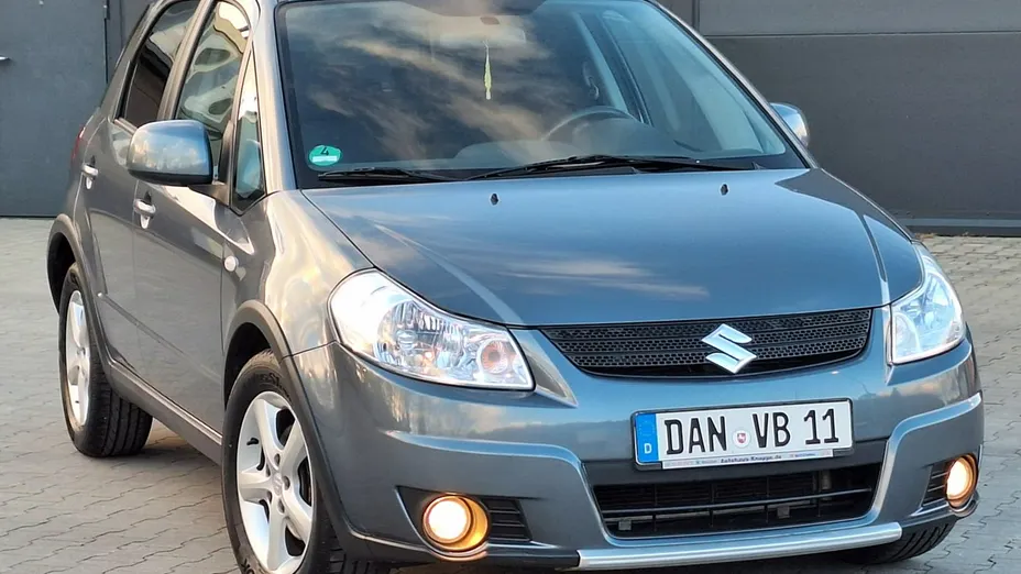 SUZUKI SX4 -