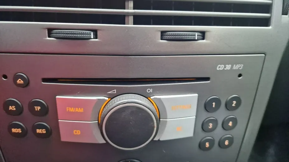 OPEL Astra -