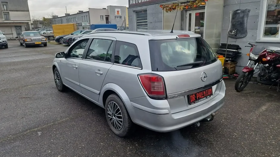 OPEL Astra -