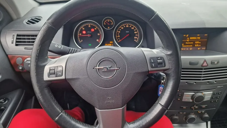 OPEL Astra -
