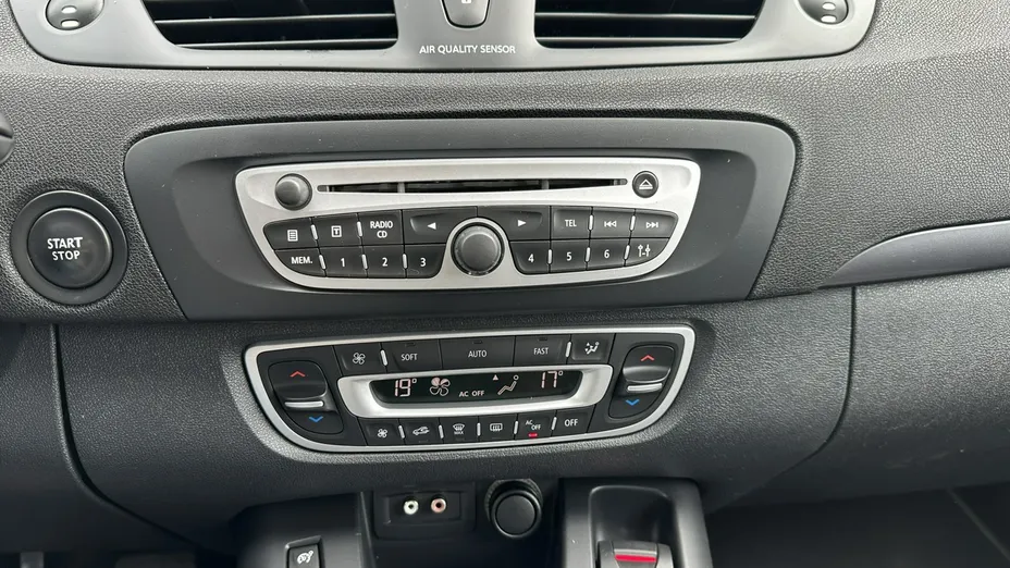 RENAULT Scenic -