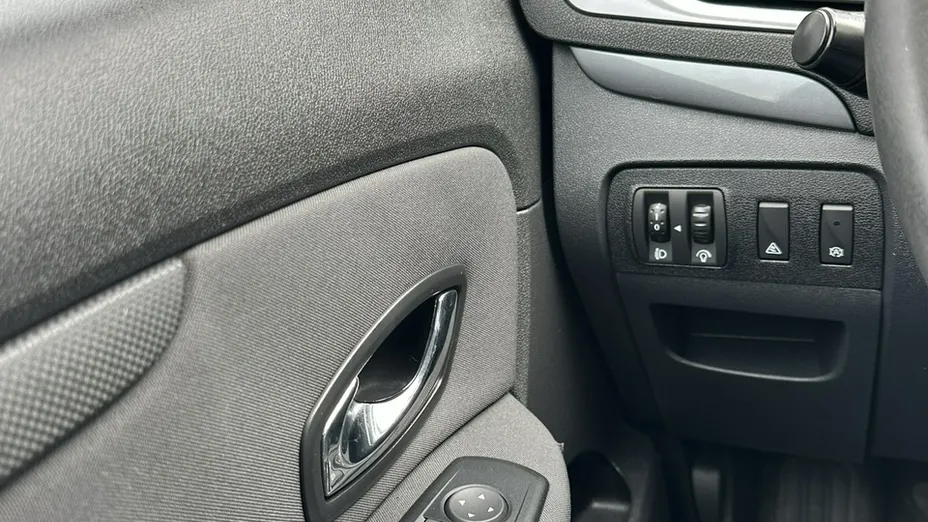 RENAULT Scenic -