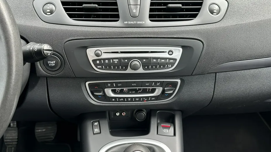 RENAULT Scenic -