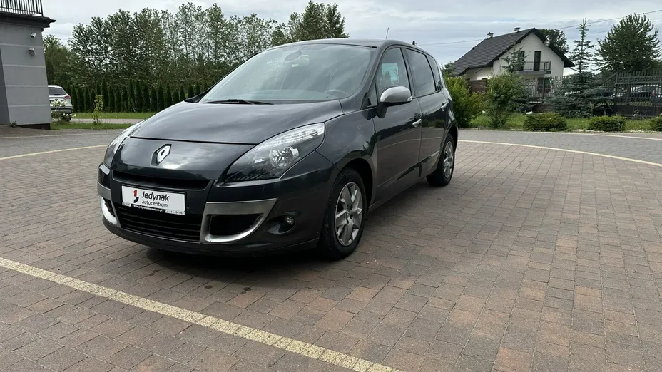 RENAULT Scenic -