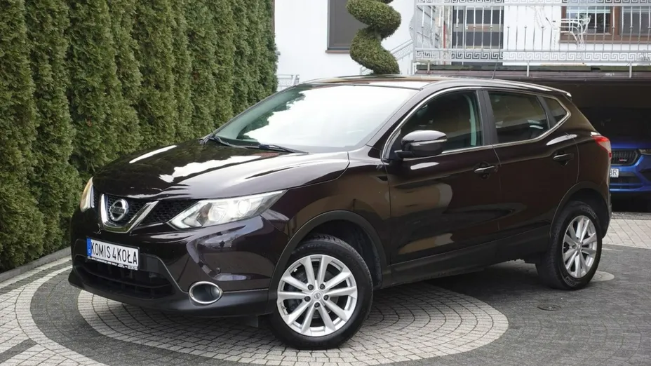 NISSAN Qashqai -