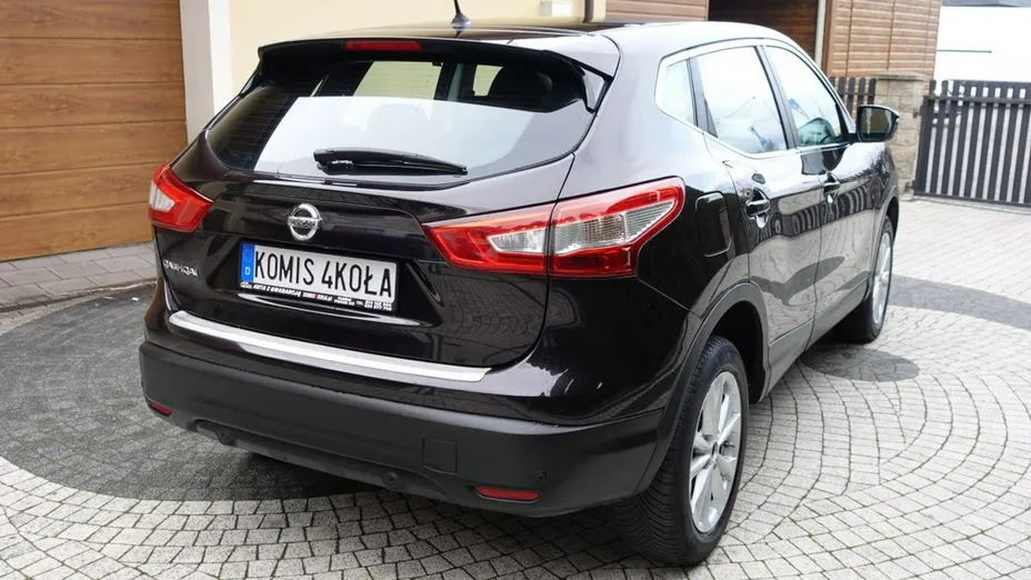 NISSAN Qashqai -