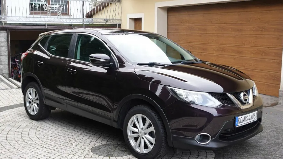 NISSAN Qashqai -