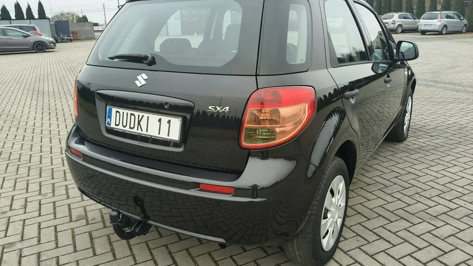 SUZUKI SX4 -
