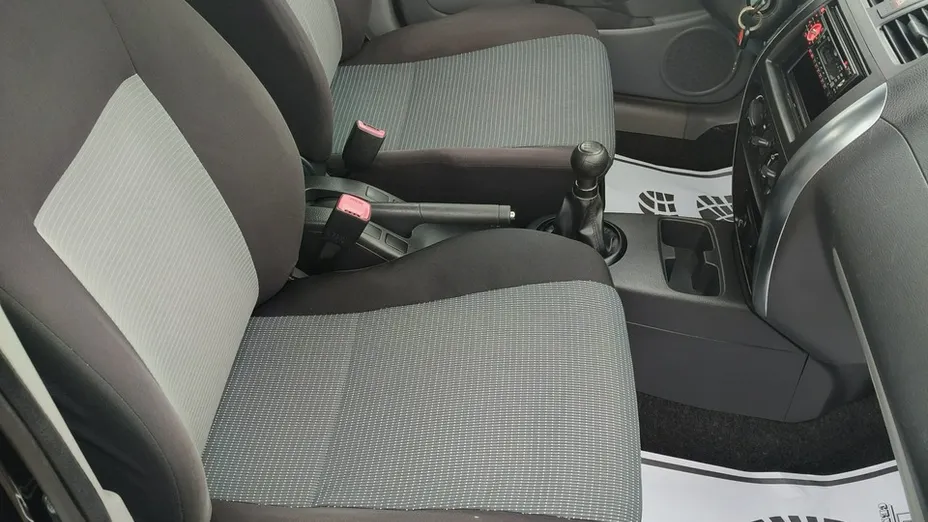 SUZUKI SX4 -