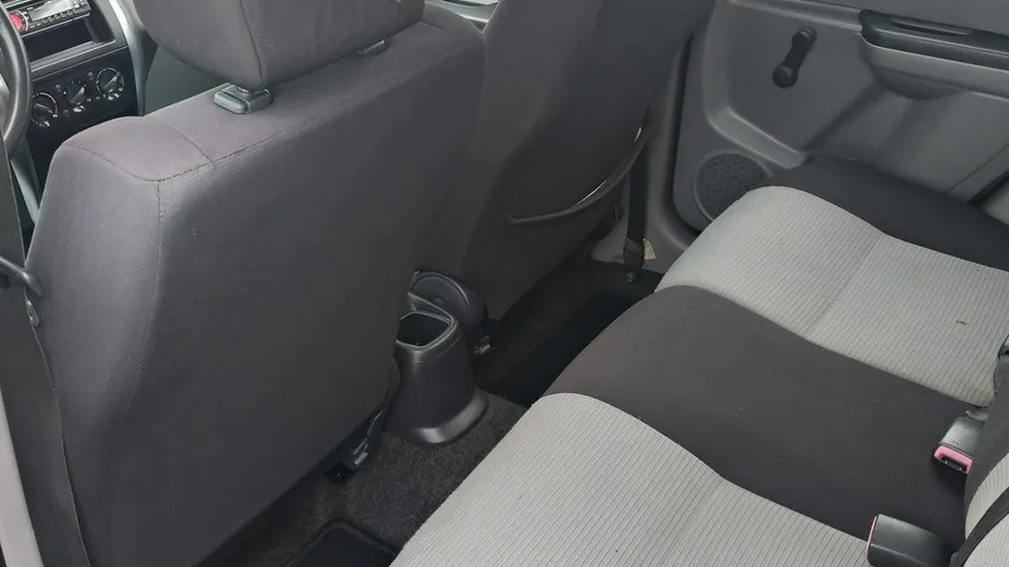 SUZUKI SX4 -