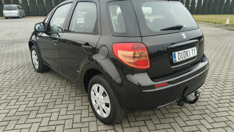 SUZUKI SX4 -