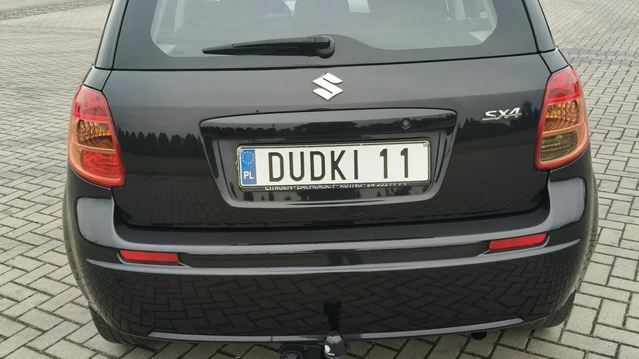 SUZUKI SX4 -