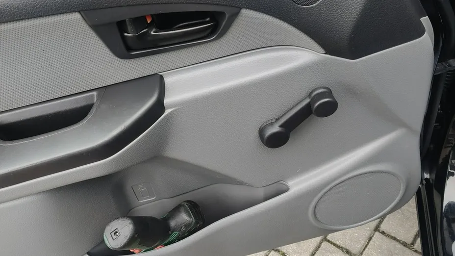 SUZUKI SX4 -