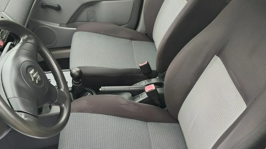 SUZUKI SX4 -