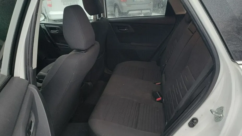 TOYOTA Auris -