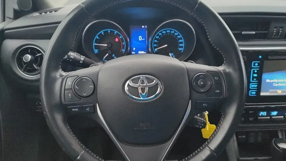 TOYOTA Auris -
