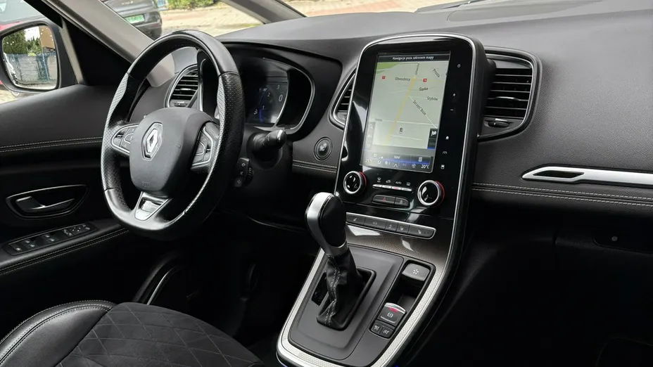 RENAULT Scenic -