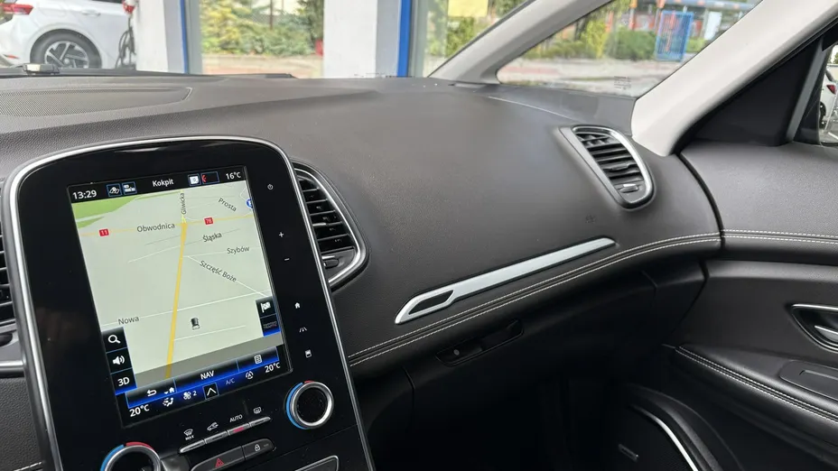 RENAULT Scenic -