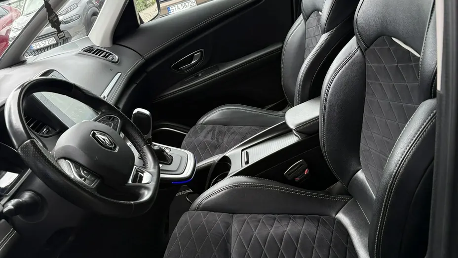 RENAULT Scenic -