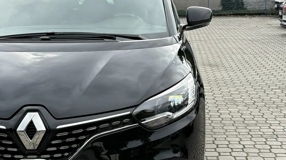 RENAULT Scenic -