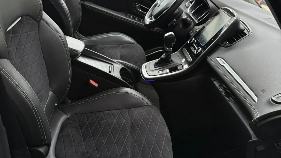 RENAULT Scenic -