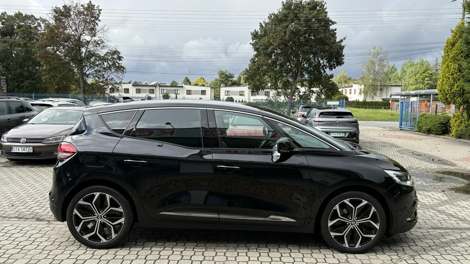 RENAULT Scenic -