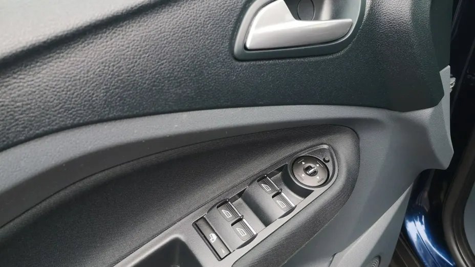FORD C-MAX -